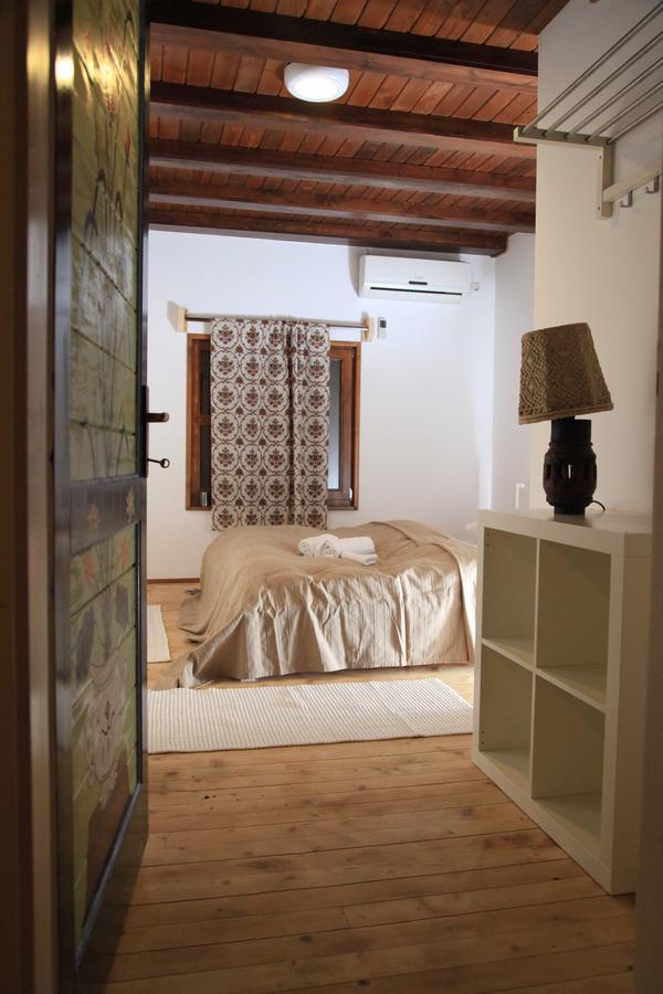 Old Fane'S Lodge Marasu ห้อง รูปภาพ