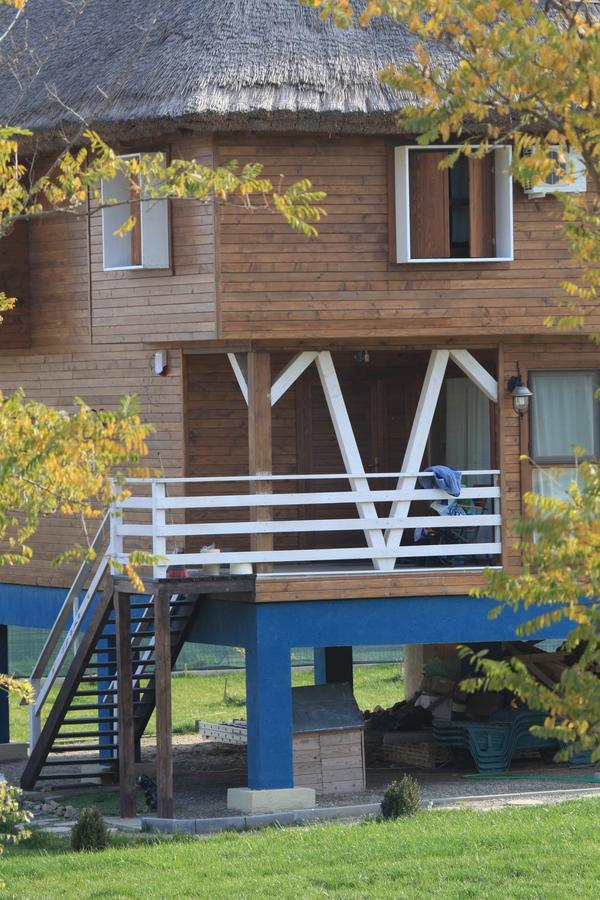 Old Fane'S Lodge Marasu ห้อง รูปภาพ