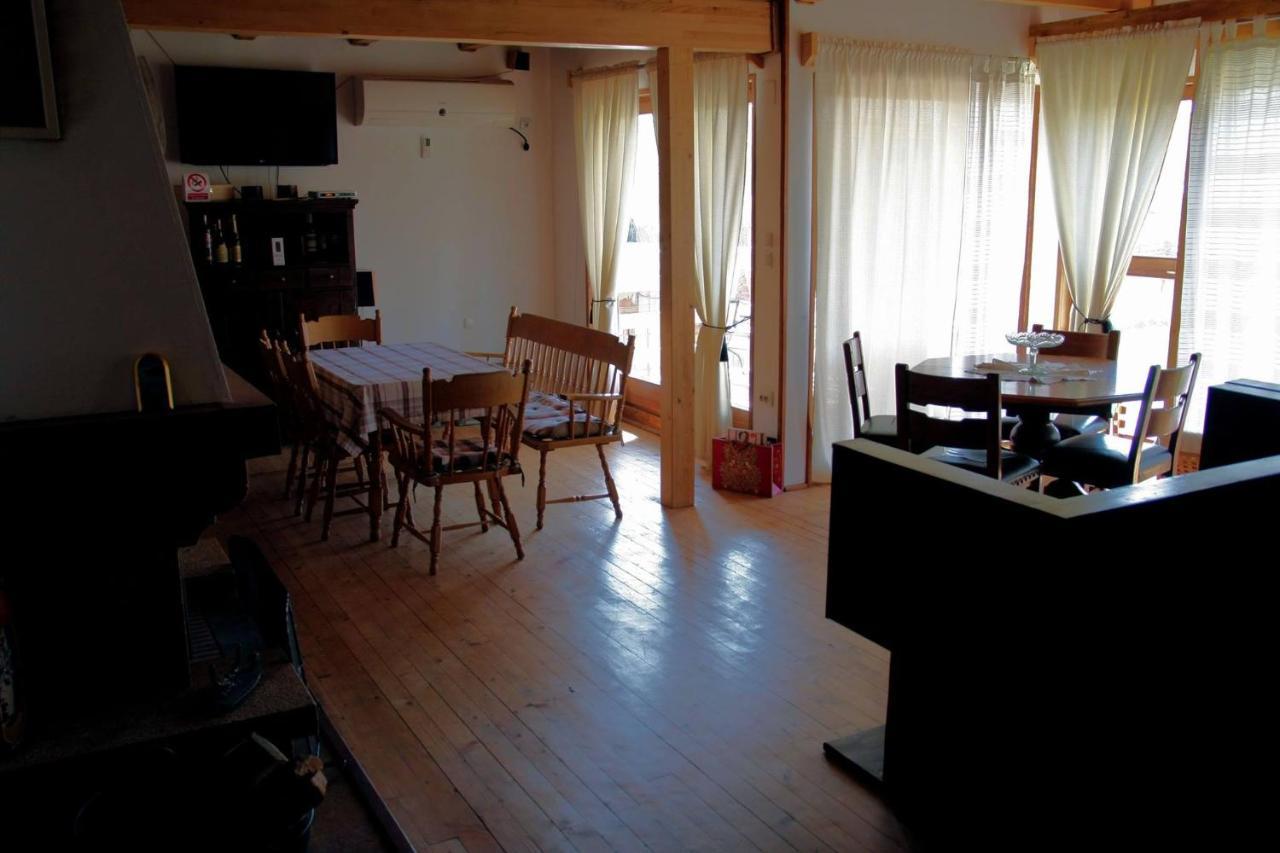 Old Fane'S Lodge Marasu ภายนอก รูปภาพ